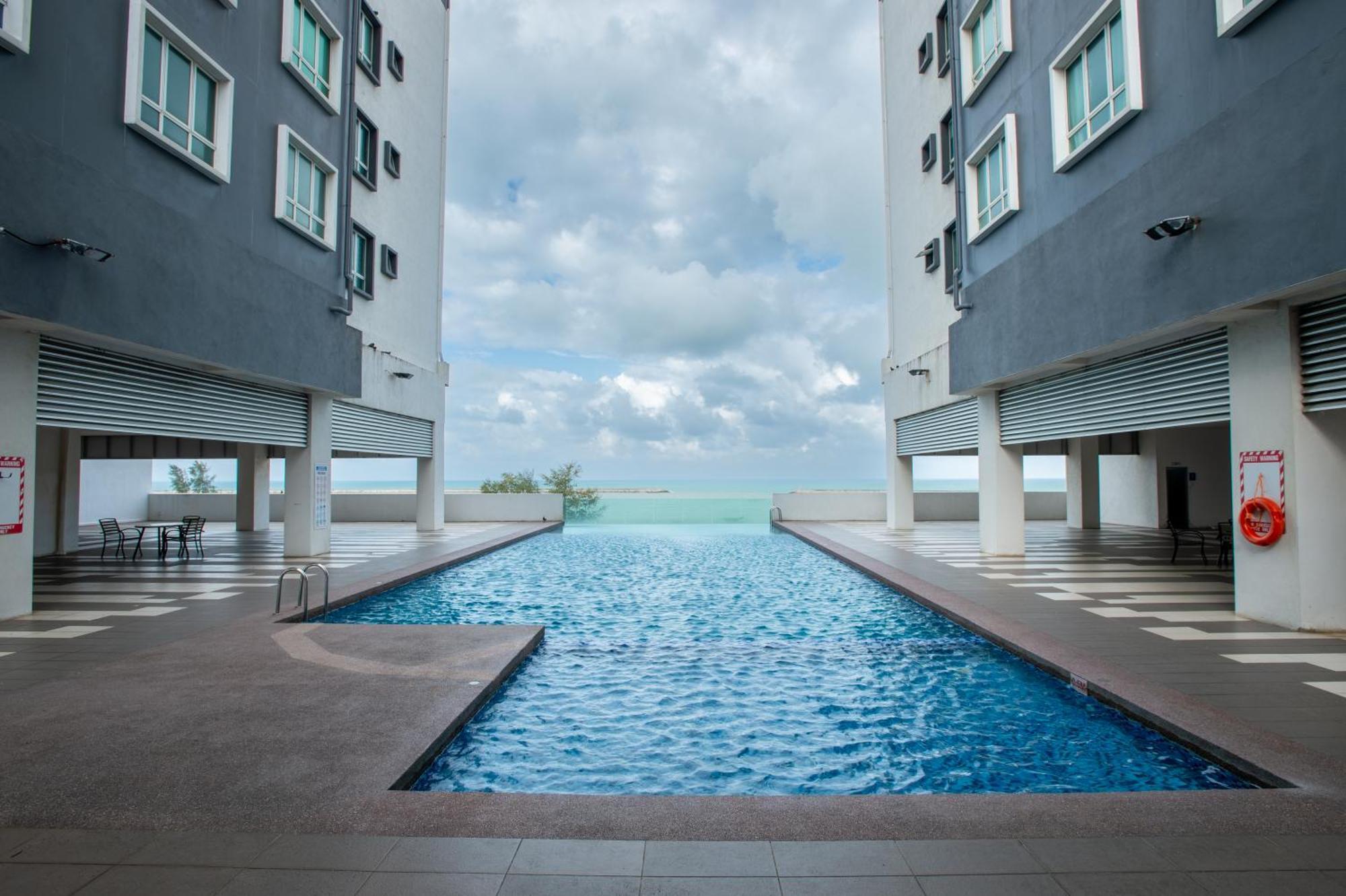 Infinity Sea View Pool Beach View 3Rooms 2Parkings Куала Теренгану Екстериор снимка